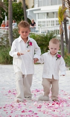 outdoor-kids-wedding