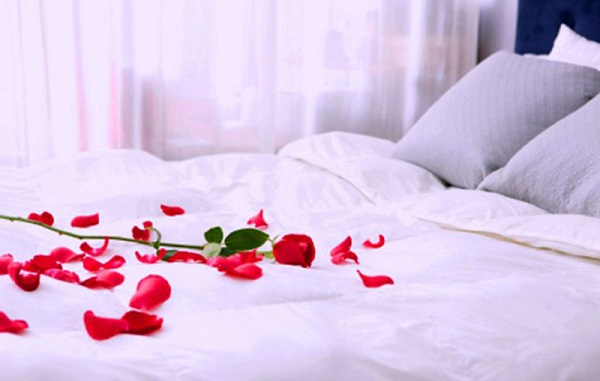 honeymoon planning mistakes