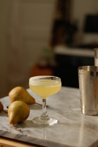 winter wedding cocktails pear brandy