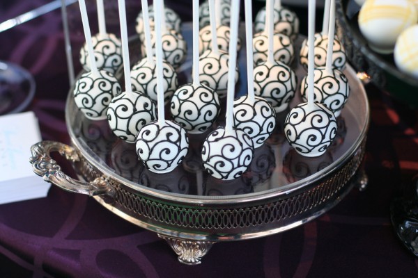 cake-pops-alternative-wedding-cake