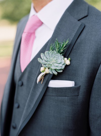 wedding-succulent-accents