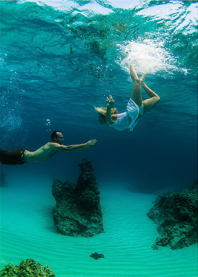 underwater-wedding-photography