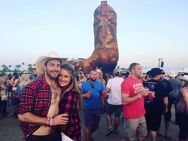 love at first sight - stagecoach